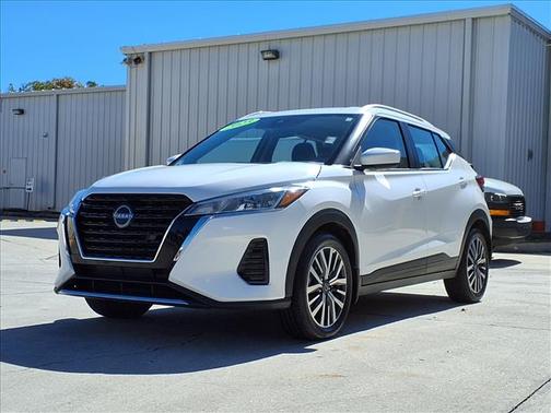 2023 Nissan Kicks SV