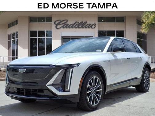 2025 Cadillac LYRIQ V