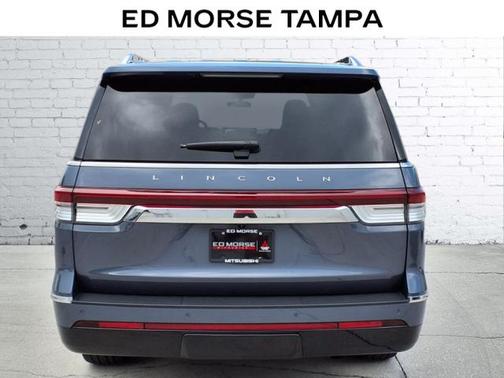 2023 Lincoln Navigator L Reserve