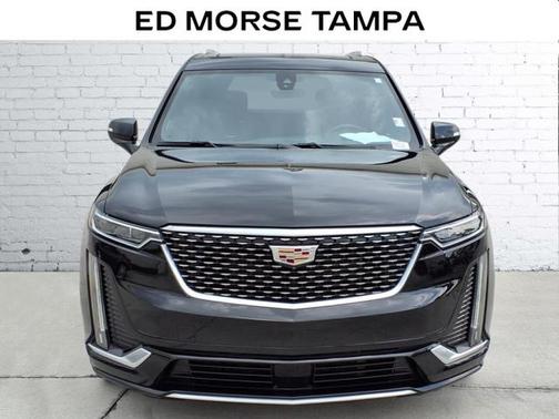 2022 Cadillac XT6 Premium Luxury FWD
