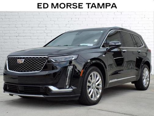 2022 Cadillac XT6 Premium Luxury FWD