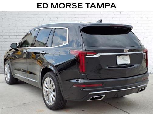 2022 Cadillac XT6 Premium Luxury FWD