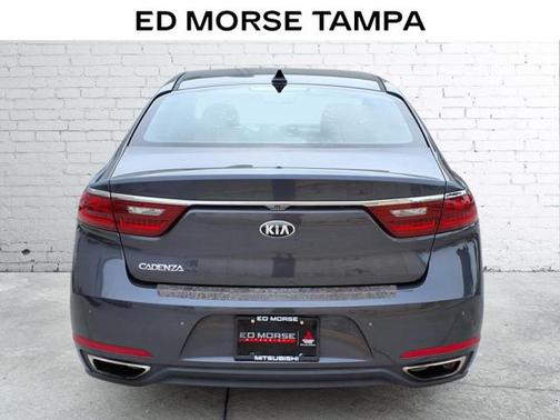 2017 Kia Cadenza Premium