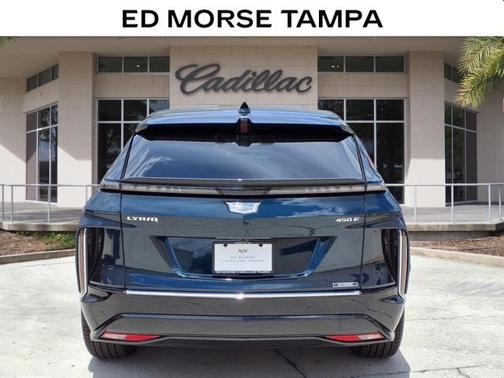 2025 Cadillac LYRIQ V