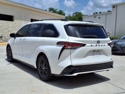 2024 Toyota Sienna XSE 7 Passenger
