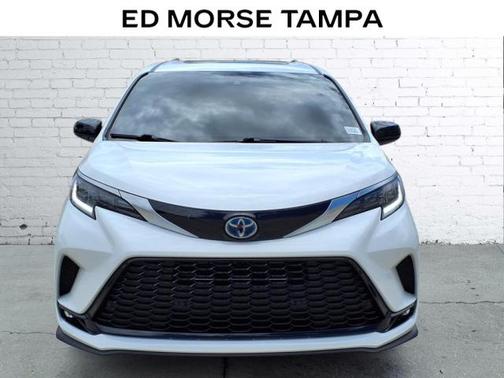 2024 Toyota Sienna XSE 7 Passenger