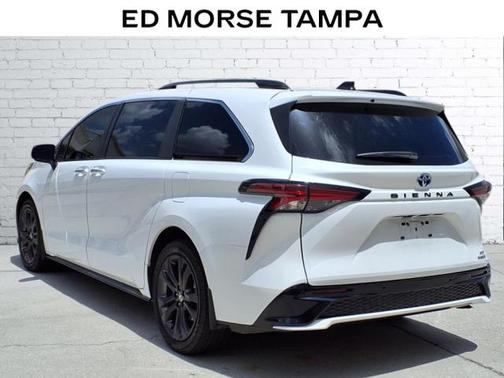 2024 Toyota Sienna XSE 7 Passenger