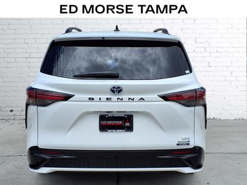 2024 Toyota Sienna XSE 7 Passenger