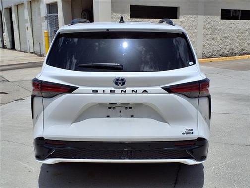 2024 Toyota Sienna XSE 7 Passenger