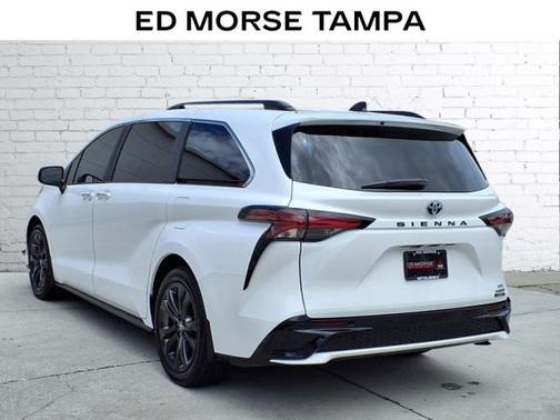 2024 Toyota Sienna XSE 7 Passenger