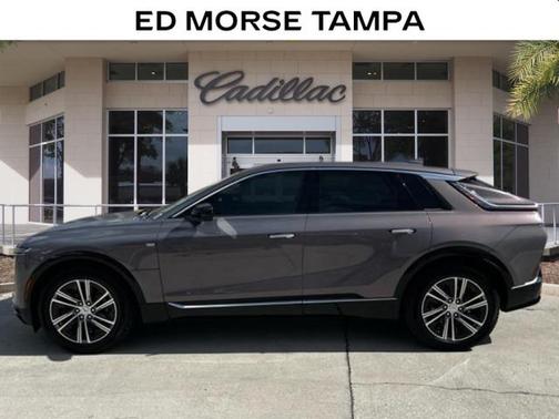 2025 Cadillac LYRIQ V