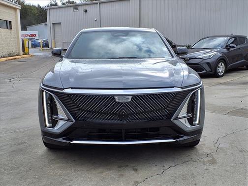 2023 Cadillac LYRIQ V