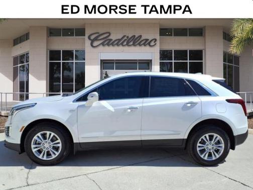 Crystal White Tricoat 2026 Cadillac XT5 Luxury