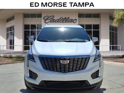 Crystal White Tricoat 2026 Cadillac XT5 Luxury