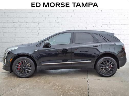 2022 Cadillac XT5 Sport