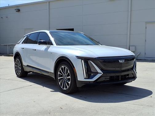 2026 Cadillac LYRIQ V