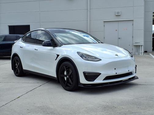 2022 Tesla Model Y Long Range Dual Motor All-Wheel Drive