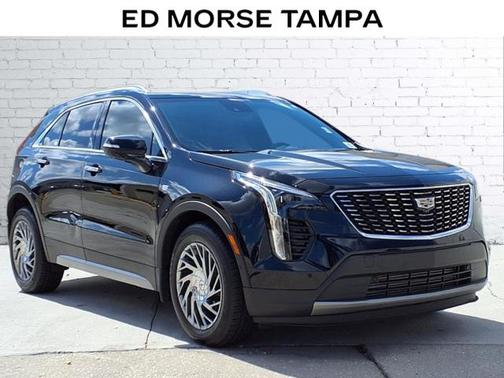 2022 Cadillac XT4 Premium Luxury