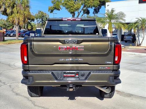 2023 GMC Sierra 2500 AT4