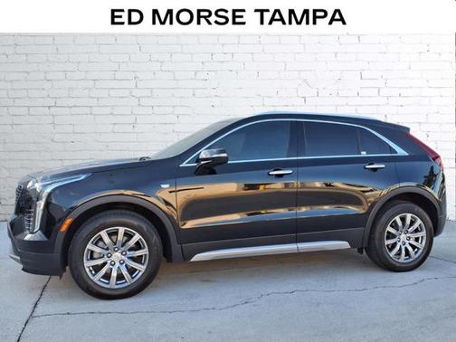 2023 Cadillac XT4 Premium Luxury