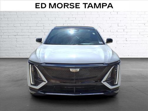 Crystal White Tricoat 2024 Cadillac LYRIQ V