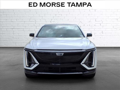 Crystal White Tricoat 2024 Cadillac LYRIQ V