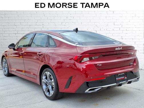 2022 Kia K5 EX