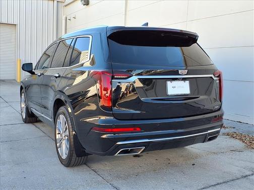 2024 Cadillac XT6 Premium Luxury FWD