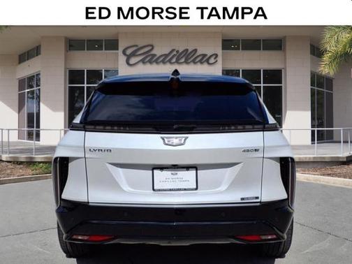 2025 Cadillac LYRIQ V