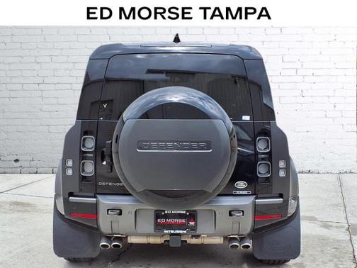 2023 Land Rover Defender 110 Carpathian Edition