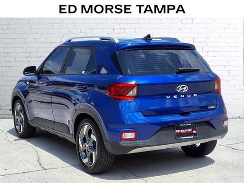 2021 Hyundai VENUE SEL