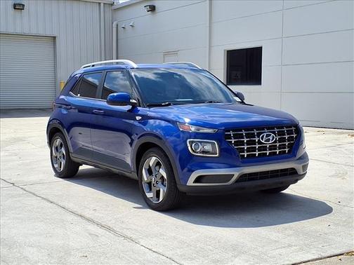 2021 Hyundai VENUE SEL