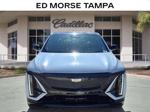 Vibrant White Tricoat 2026 Cadillac LYRIQ V