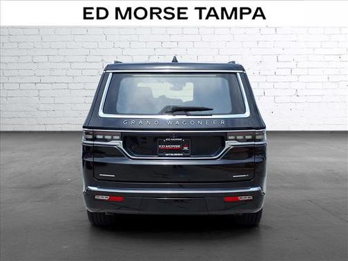 Diamond Black Crystal Pearlcoat 2022 Jeep Grand Wagoneer Series III 4x4
