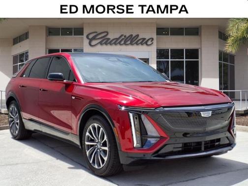 2025 Cadillac LYRIQ V