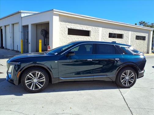 2026 Cadillac LYRIQ V