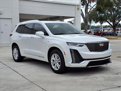 2025 Cadillac XT6 Luxury FWD