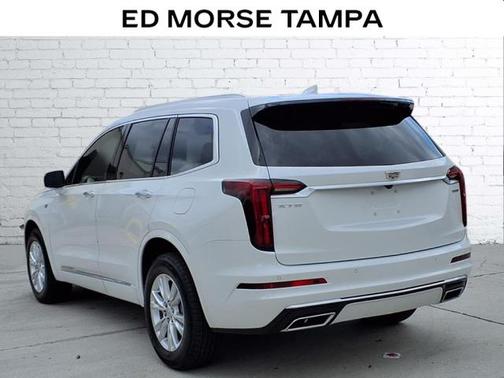 2025 Cadillac XT6 Luxury FWD