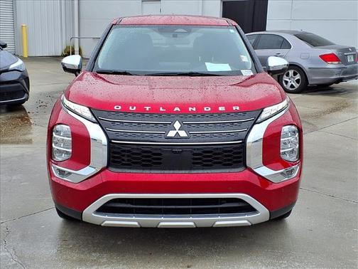 2022 Mitsubishi Outlander SE