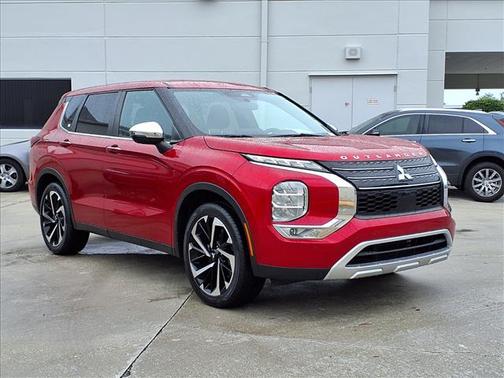 2022 Mitsubishi Outlander SE