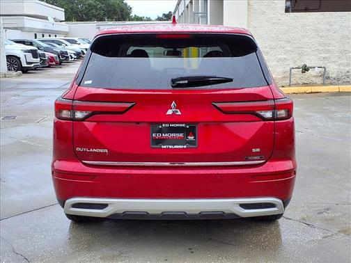 2022 Mitsubishi Outlander SE