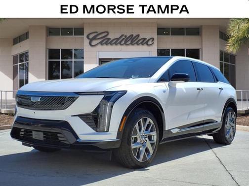 2025 Cadillac OPTIQ Luxury 1 AWD