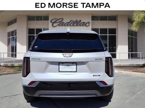 2025 Cadillac OPTIQ Luxury 1 AWD
