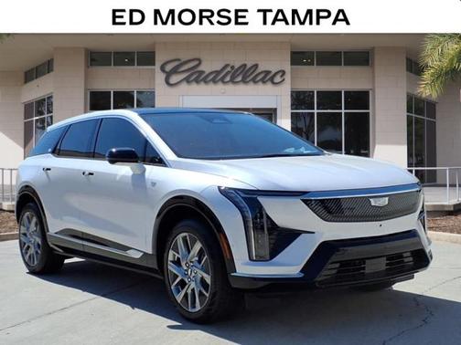 2025 Cadillac OPTIQ Luxury 1 AWD