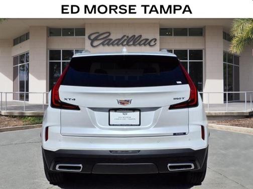 2025 Cadillac XT4 Premium Luxury