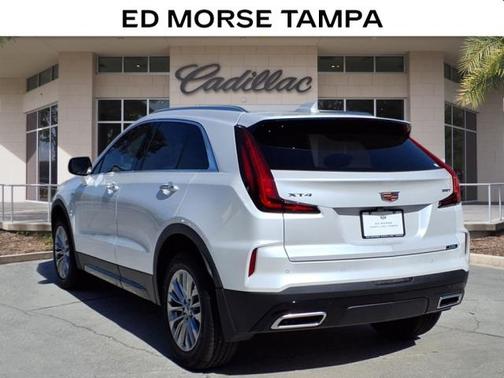2025 Cadillac XT4 Premium Luxury