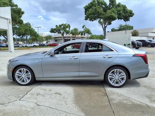 2023 Cadillac CT4 Premium Luxury