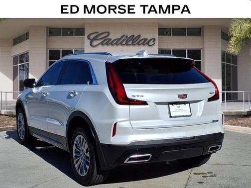 2025 Cadillac XT4 Premium Luxury