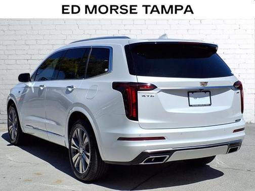 2024 Cadillac XT6 Premium Luxury FWD