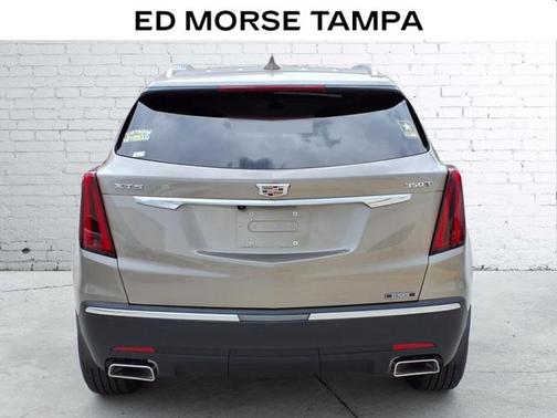 2022 Cadillac XT5 Luxury